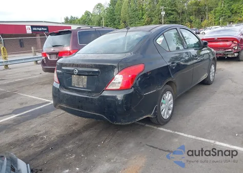 2018 Nissan Versa 1.6 S z USA, uszkodzony, nr VIN 3N1CN7AP7JL832381